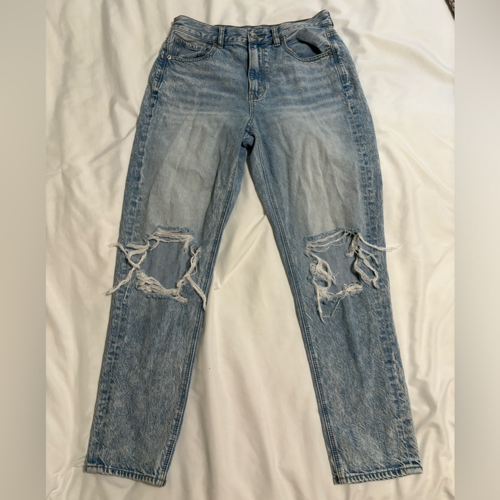 American Eagle high rise mom jeans
